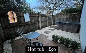 The Hideaway, Hot Tub